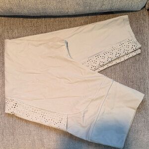 Aerie Light Gray Leggings with Cutout Detail